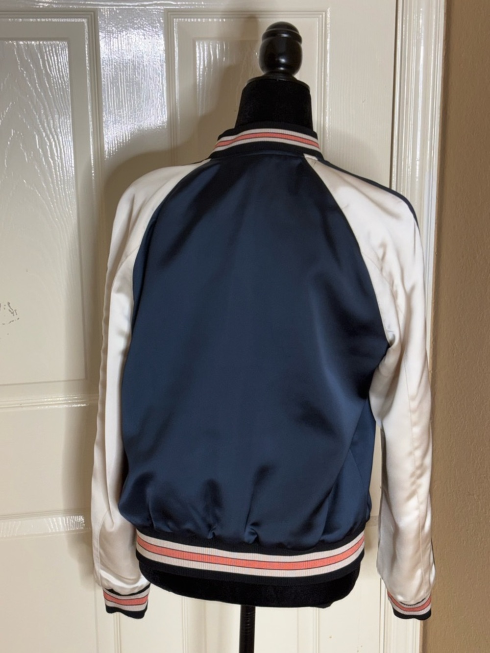 COACH Women’s Bomber REVERSIBLE Varsity Jacket Floral Print Colorblock Satin Med - Picture 3 of 12